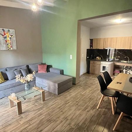 Ria'S Gardenview Apartment Yanya Dış mekan fotoğraf