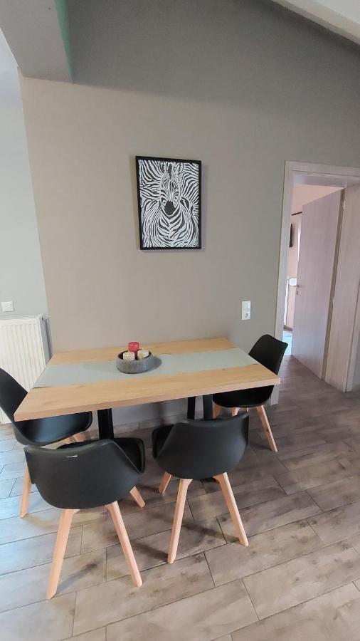 Ria'S Gardenview Apartment Yanya Dış mekan fotoğraf