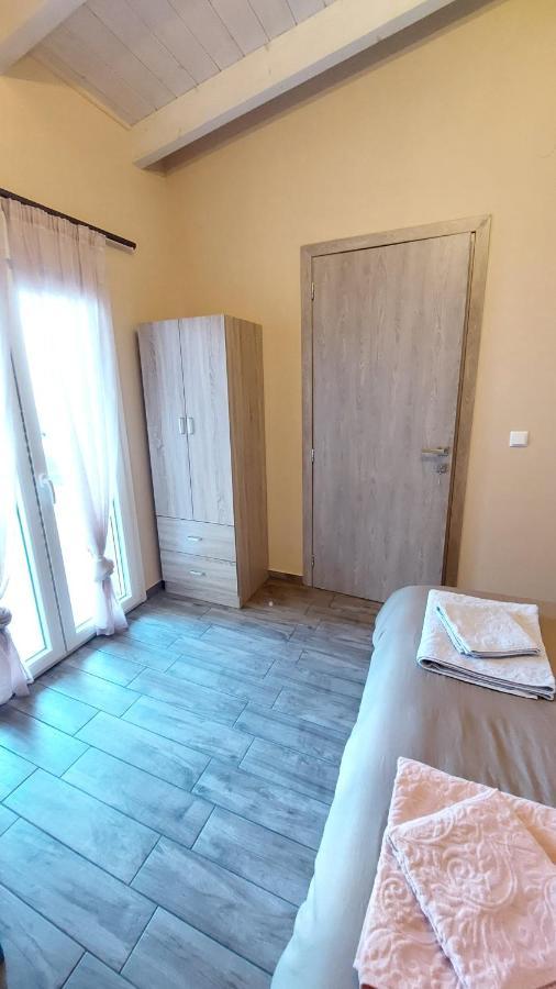 Ria'S Gardenview Apartment Yanya Dış mekan fotoğraf